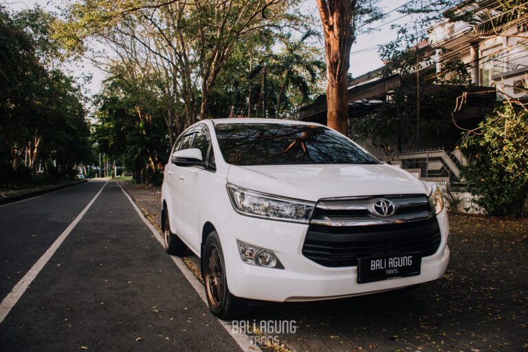 sewa city car di Bali