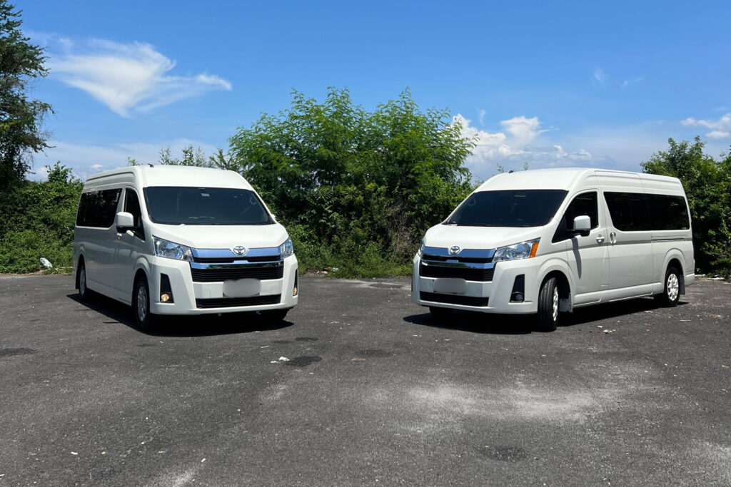 Rekomendasi Mobil untuk Rombongan Besar di Bali