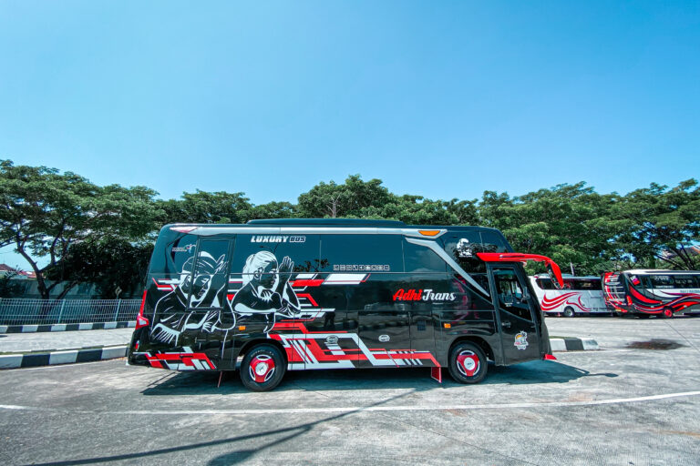 sewa bus bali hanya di bali agung trans