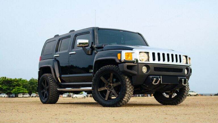 8 Recommended Premium Car Rental in Bali Hummer H3