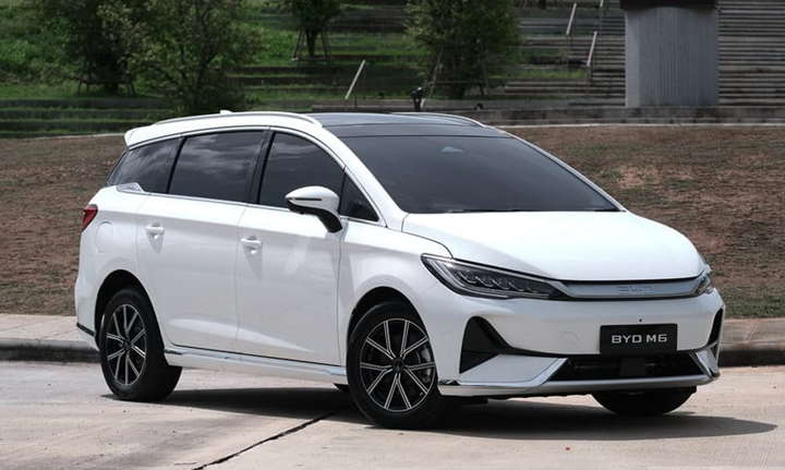 BYD (Atto 3 / M6)