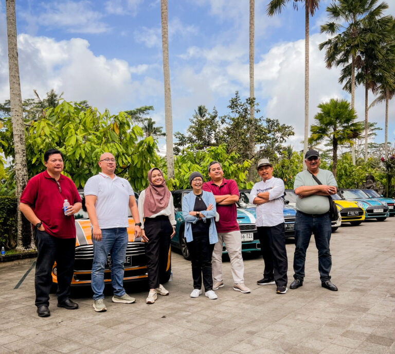 Professional Event Car Rental Bali for Corporate & Group Transport