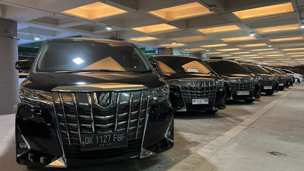 Sewa Alphard Bali Terpercaya