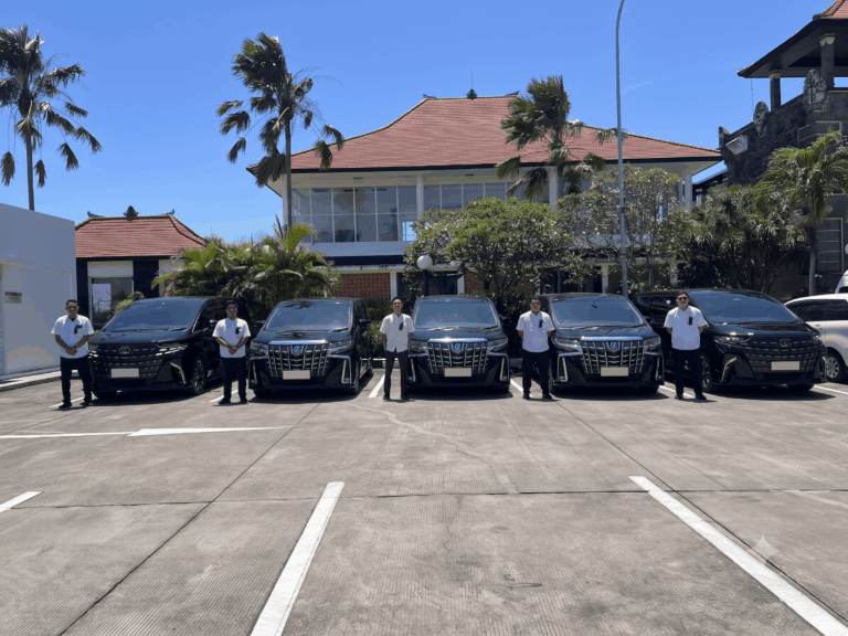 Sewa Alphard Bali Terpercaya untuk Group Konferensi & Event