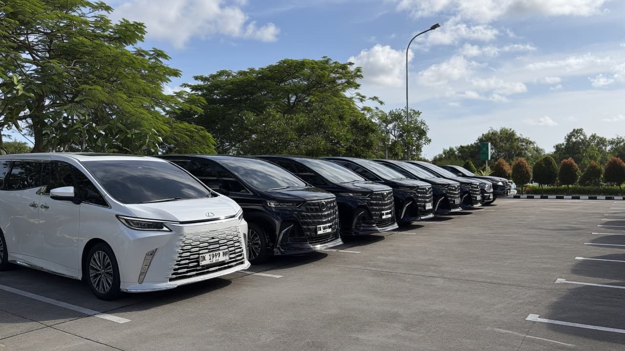 Sewa Alphard Group Bali untuk Konferensi & Event